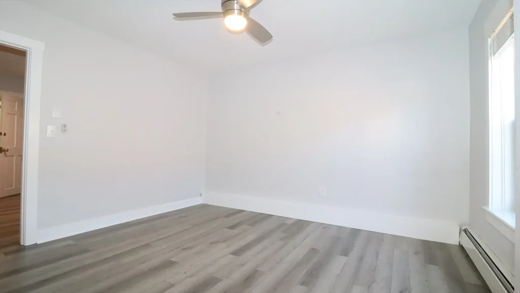 1 bed, 1 bath apartment for rent at 7 High St Unit 15, Clinton — photo 4 of 20
