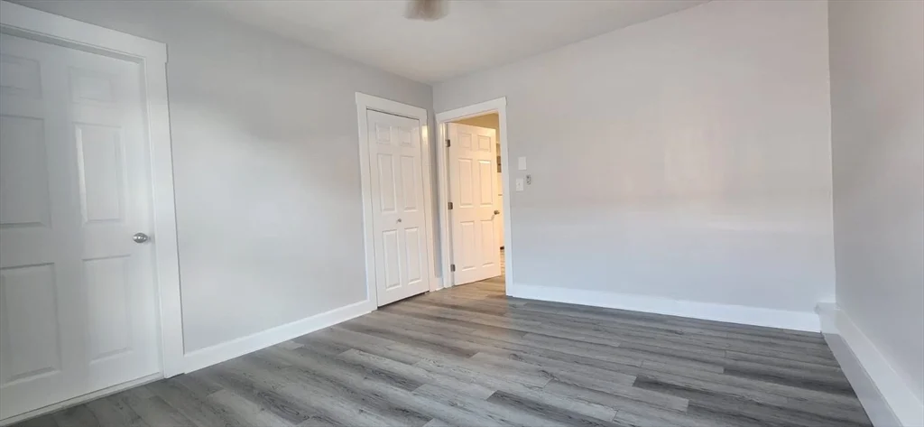 1 bed, 1 bath apartment for rent at 7 High St Unit 15, Clinton — photo 5 of 20