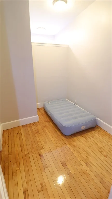 1 bed, 1 bath apartment for rent at 7 High St Unit 5, Clinton — photo 9 of 17