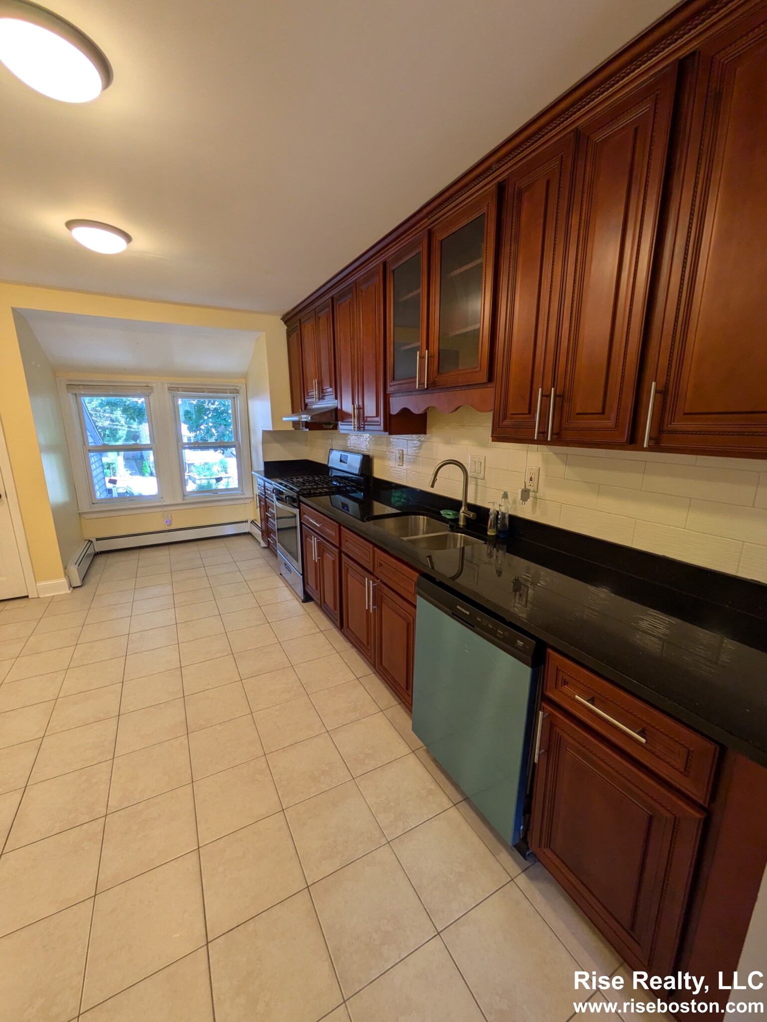 2 bed, 1 bath apartment for rent at 7 High Street Pl Unit 3, Brookline