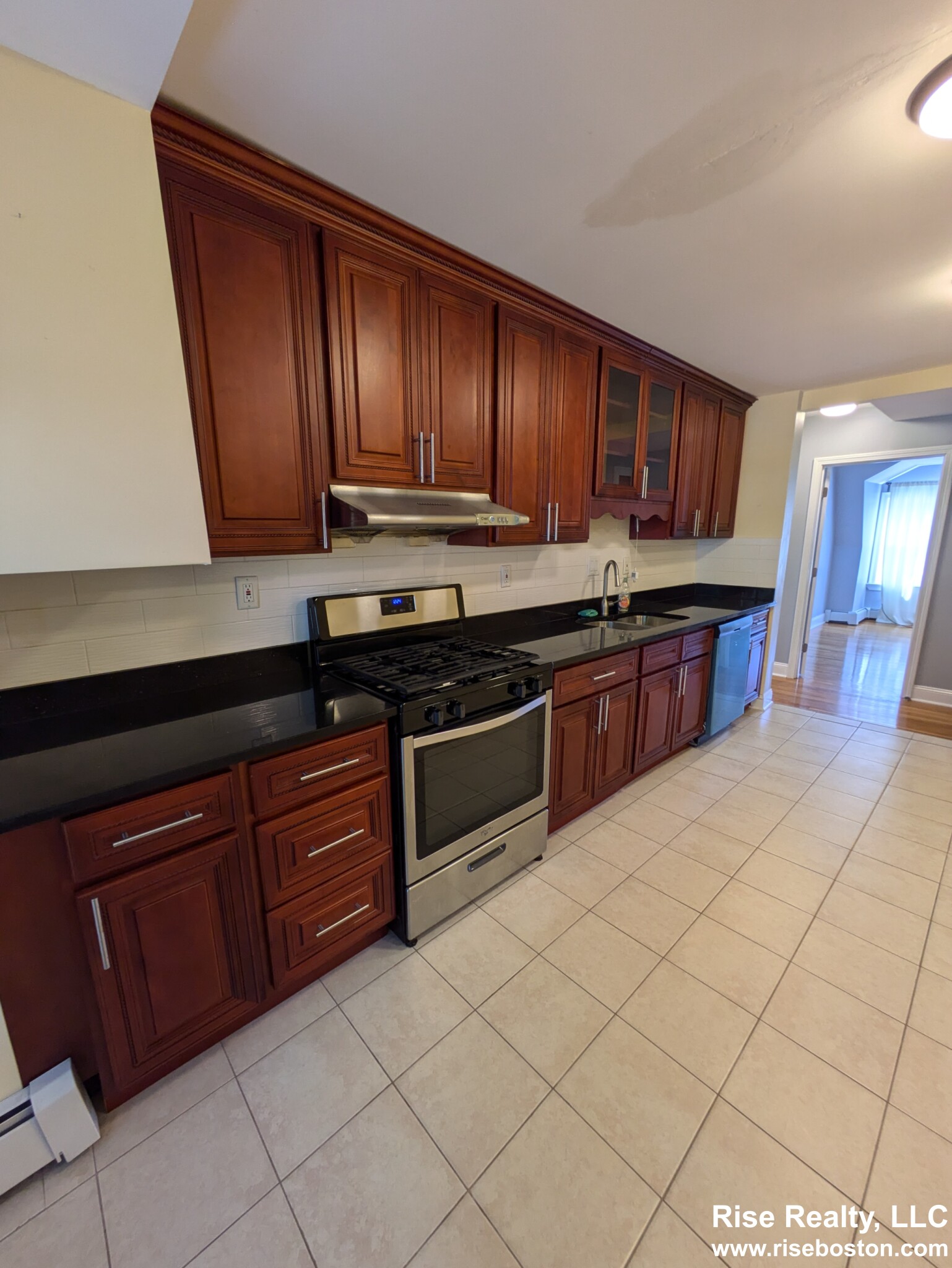 2 bed, 1 bath apartment for rent at 7 High Street Pl Unit 3, Brookline — photo 2 of 13