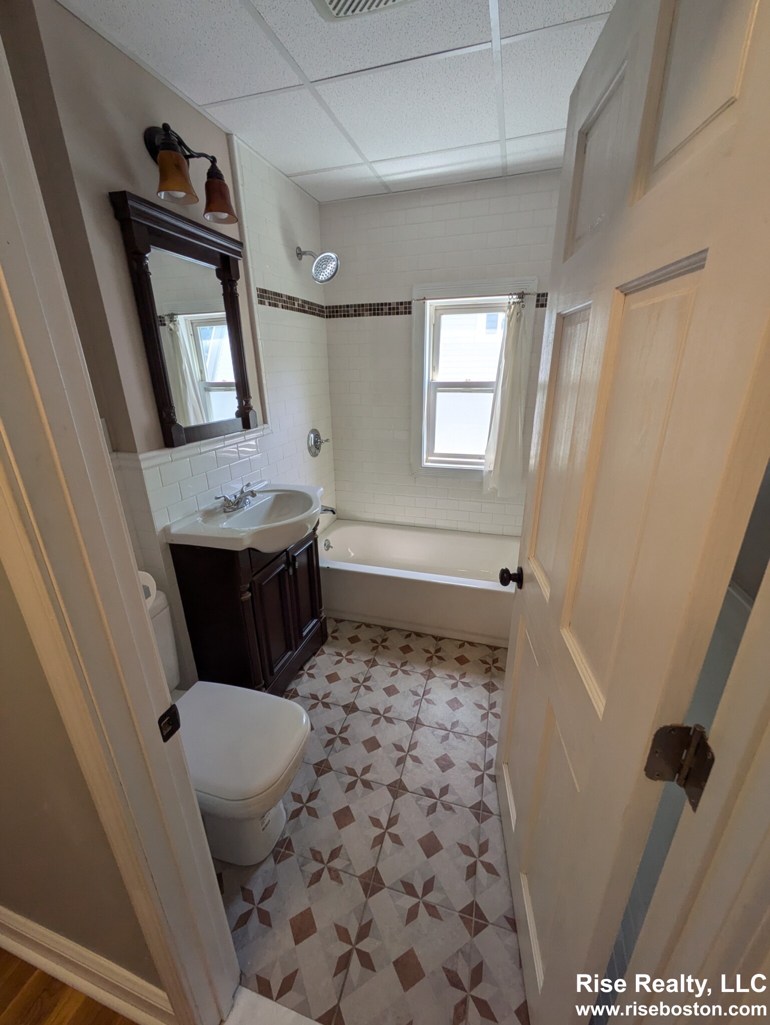 2 bed, 1 bath apartment for rent at 7 High Street Pl Unit 3, Brookline — photo 9 of 13