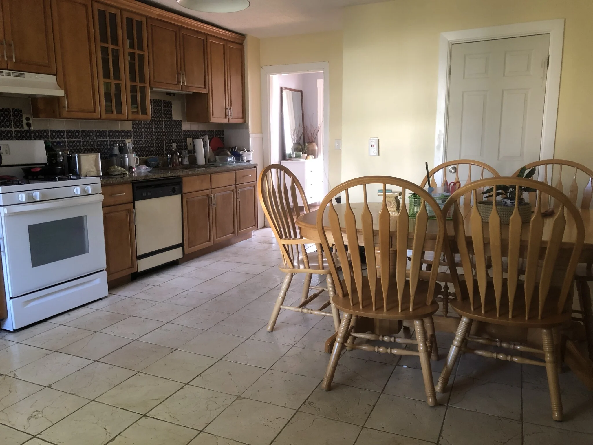 2 bed, 1 bath apartment for rent at 7 High Unit 2, Brookline Village — photo 1 of 6