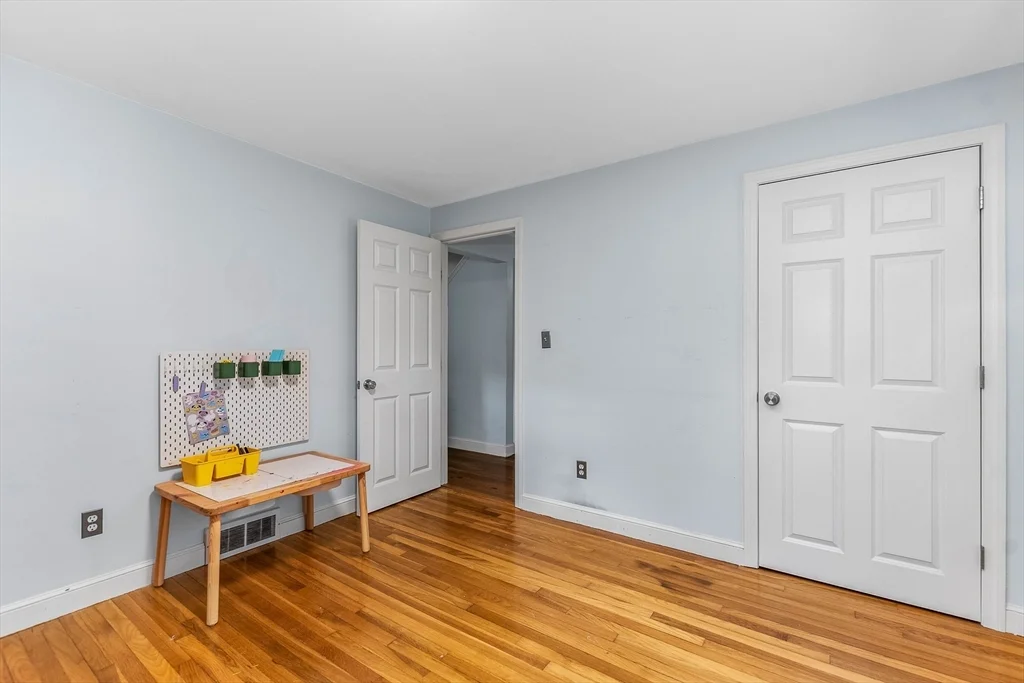 3 bed, 2 bath apartment for rent at 7 Hill St, Norton — photo 13 of 29