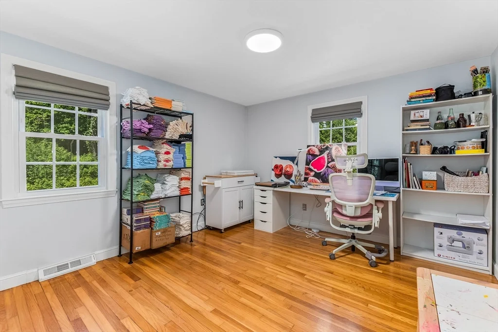 3 bed, 2 bath apartment for rent at 7 Hill St, Norton — photo 12 of 29