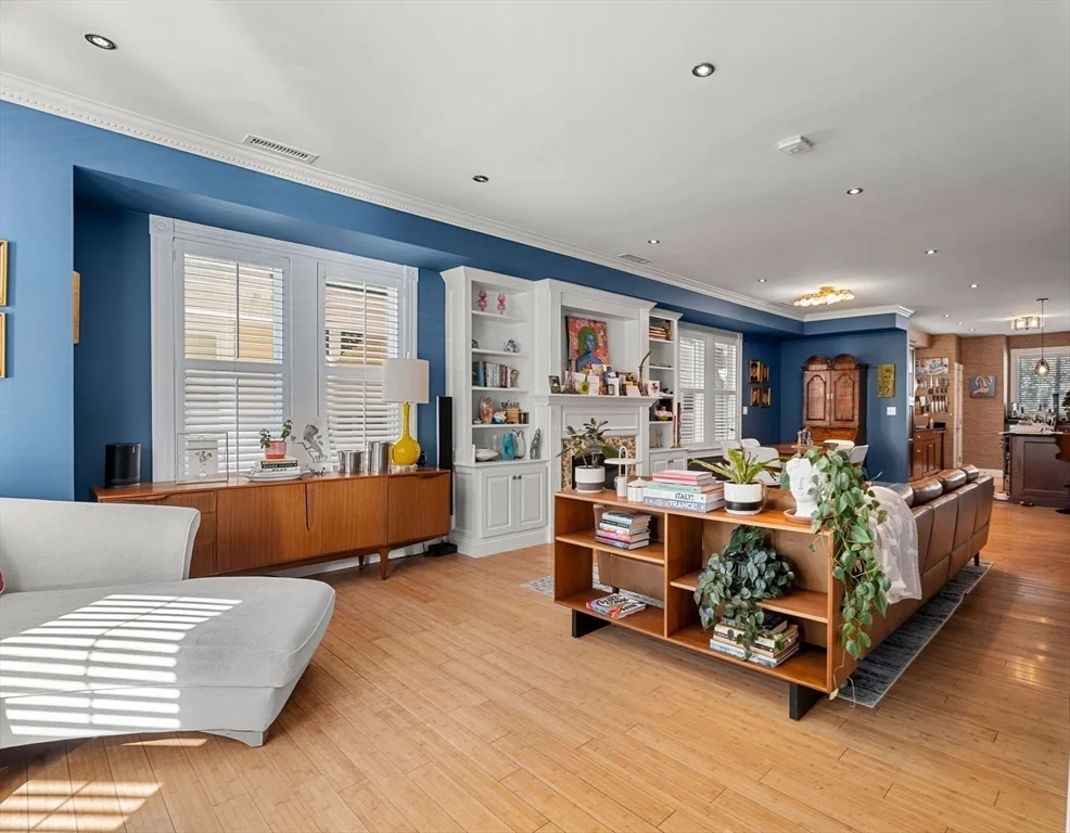 4 bed, 2 bath apartment for rent at 7 Horton St Unit 7, Newburyport — photo 5 of 23