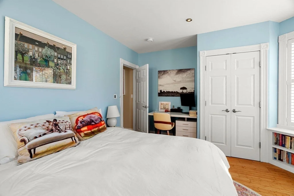 4 bed, 2 bath apartment for rent at 7 Horton St Unit 7, Newburyport — photo 20 of 23