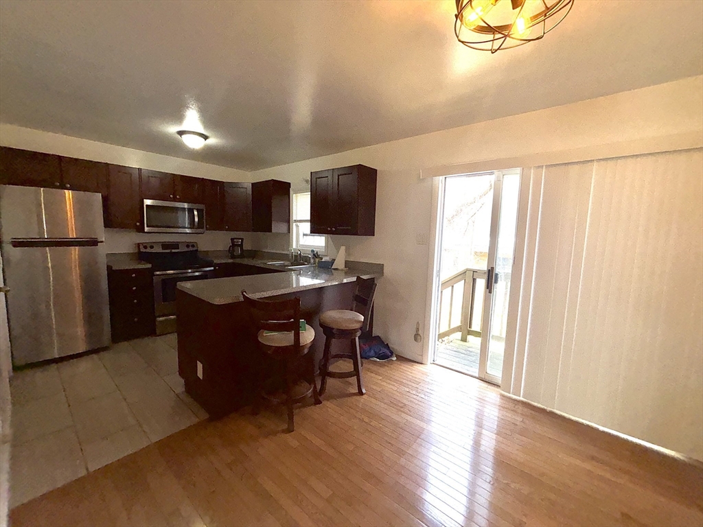 3 bed, 1 bath apartment for rent at 7 Howe Terr Unit 7, Dorchester — photo 7 of 26