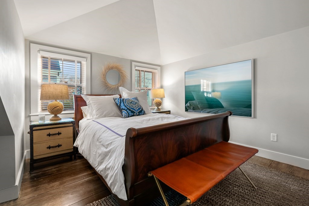 4 bed, 1 bath apartment for rent at 7 Independent Way Unit 0, Nantucket (vil) — photo 20 of 25