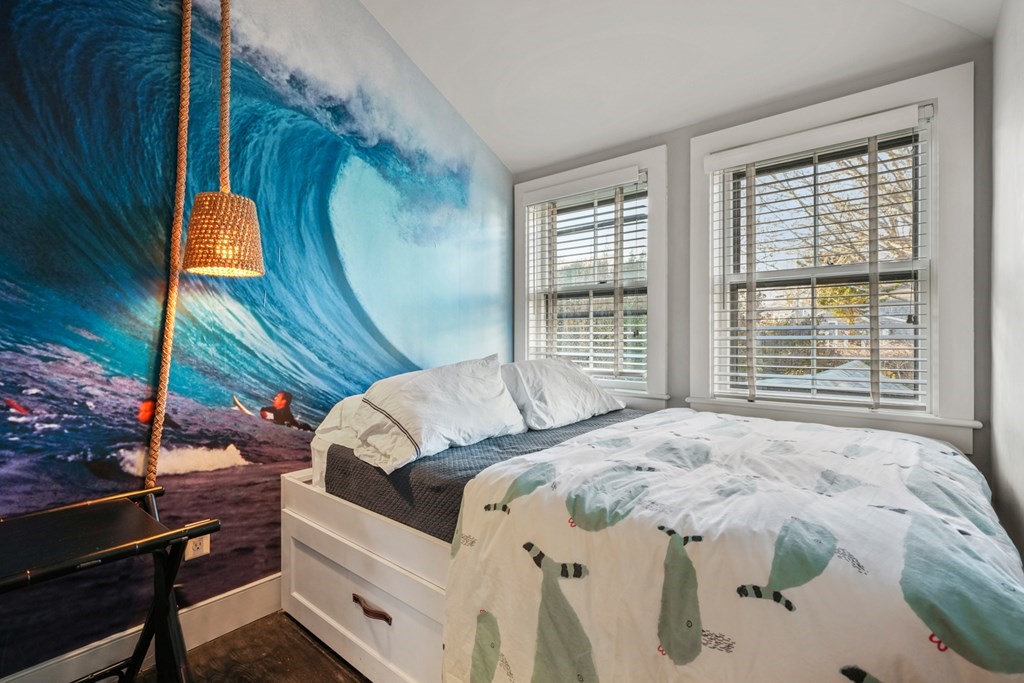 4 bed, 1 bath apartment for rent at 7 Independent Way Unit 0, Nantucket (vil) — photo 22 of 25