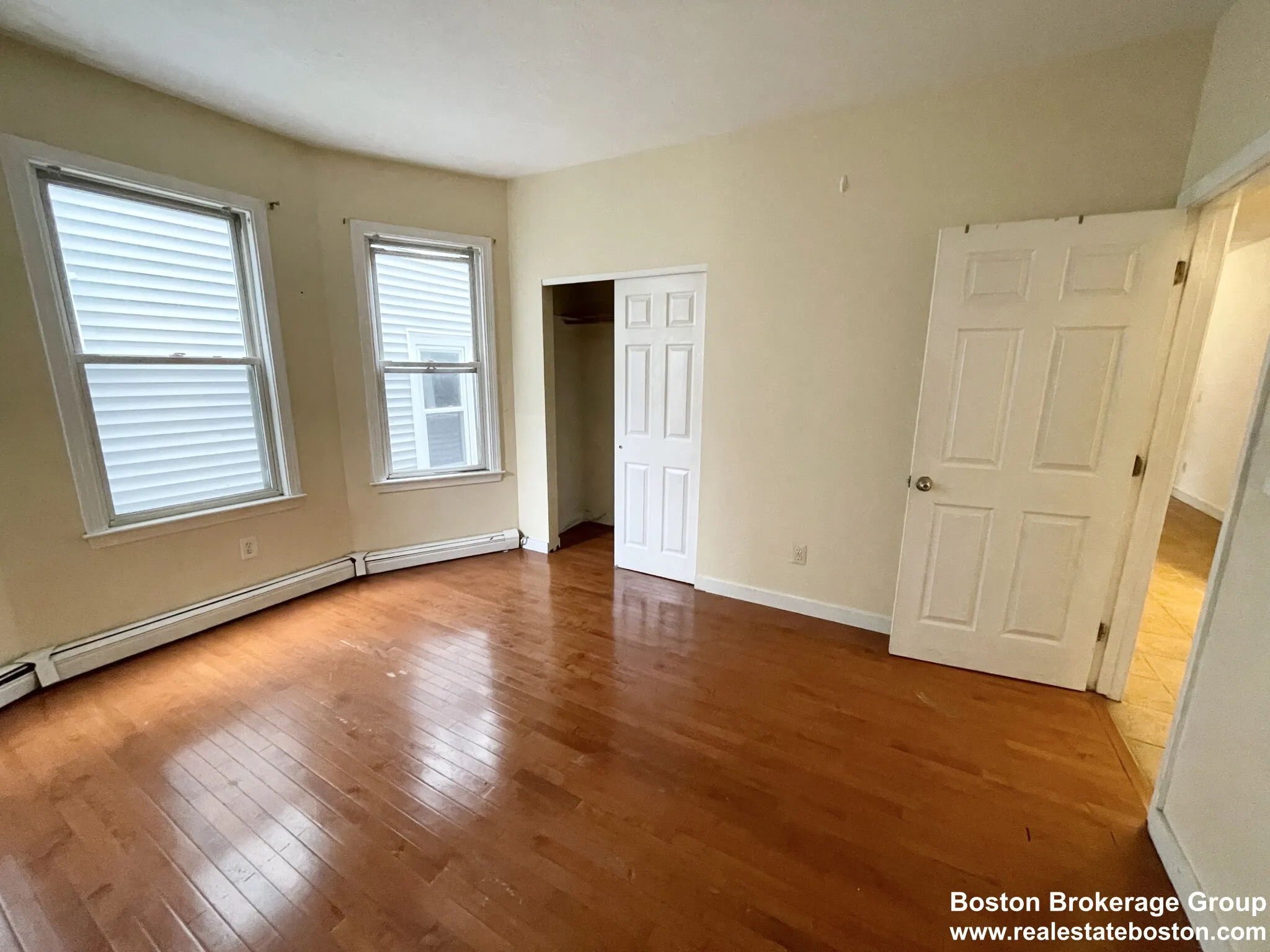 3 bed, 1.5 bath apartment for rent at 7 Iroquois St Unit 1, Mission Hill — photo 5 of 8