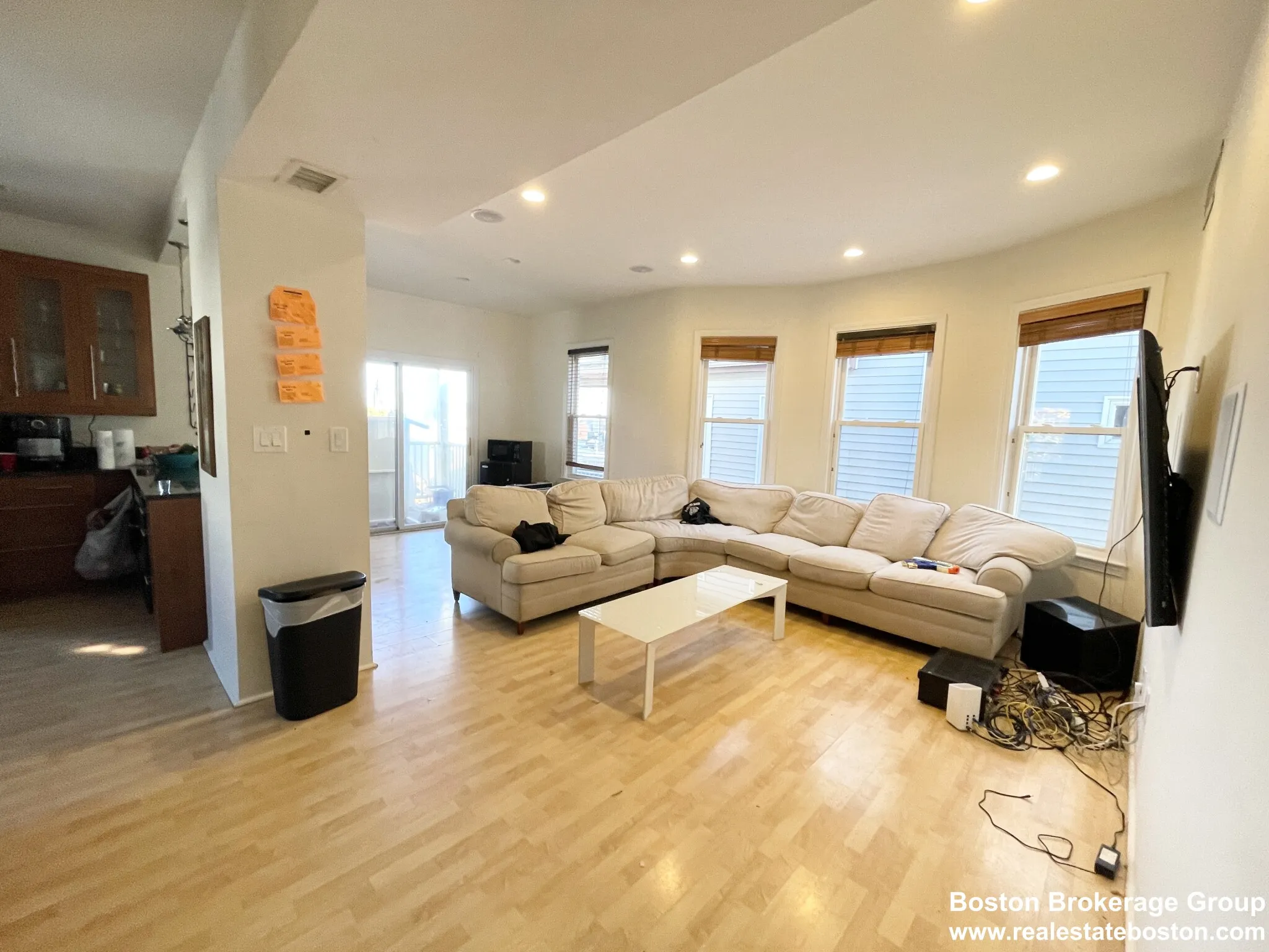 6 bed, 2.5 bath apartment for rent at 7 Iroquois St Unit 3, Mission Hill — photo 3 of 12