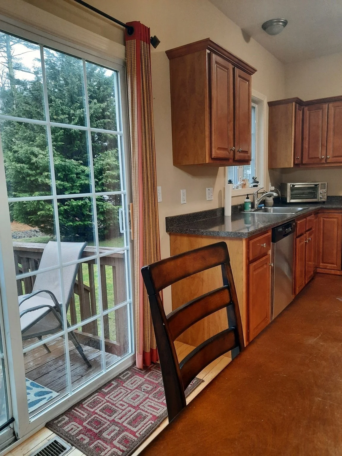 2 bed, 1 bath apartment for rent at 7 Jaclyn Ln Unit 7, Pembroke — photo 3 of 10