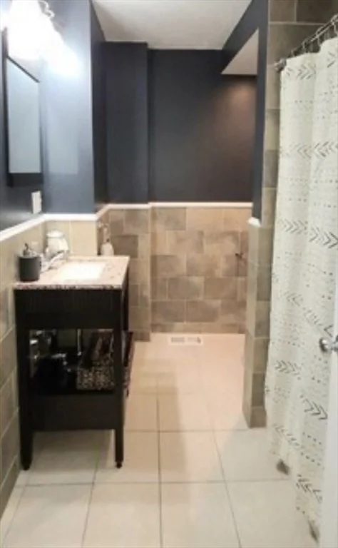 1 bed, 1 bath apartment for rent at 7 Jaques St Unit 1, Winter Hill — photo 5 of 7