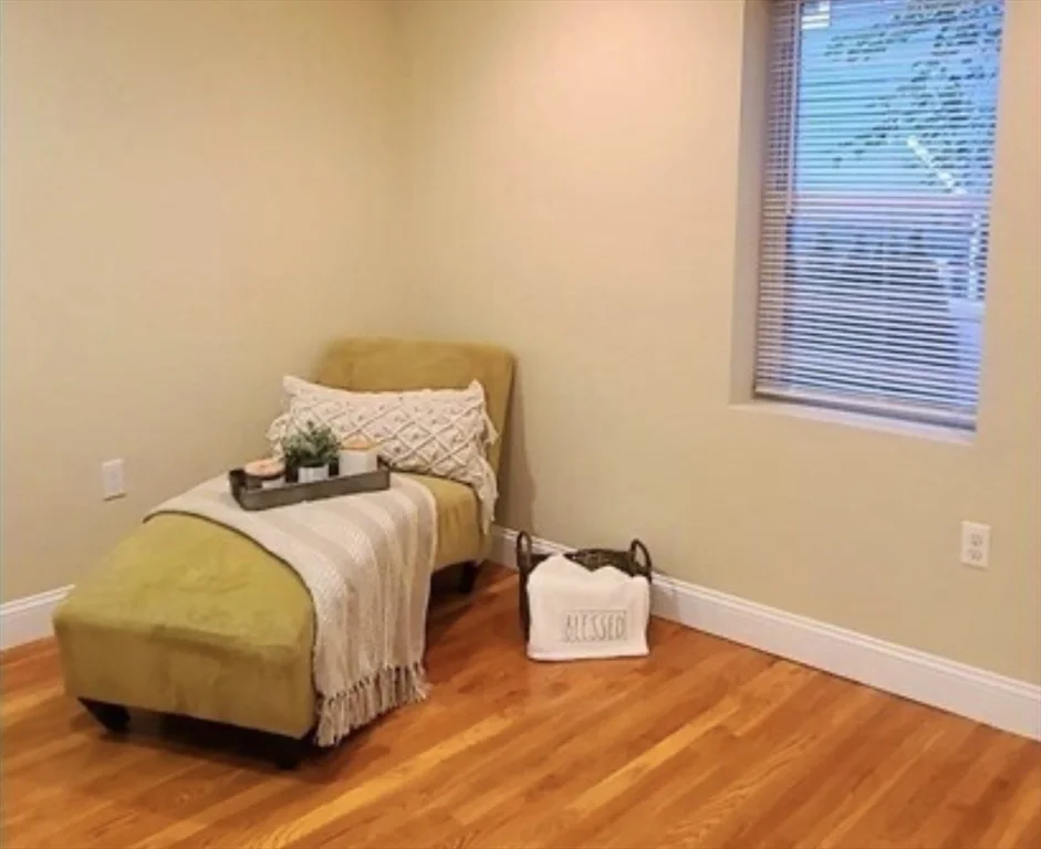 1 bed, 1 bath apartment for rent at 7 Jaques St Unit 1, Winter Hill — photo 6 of 7