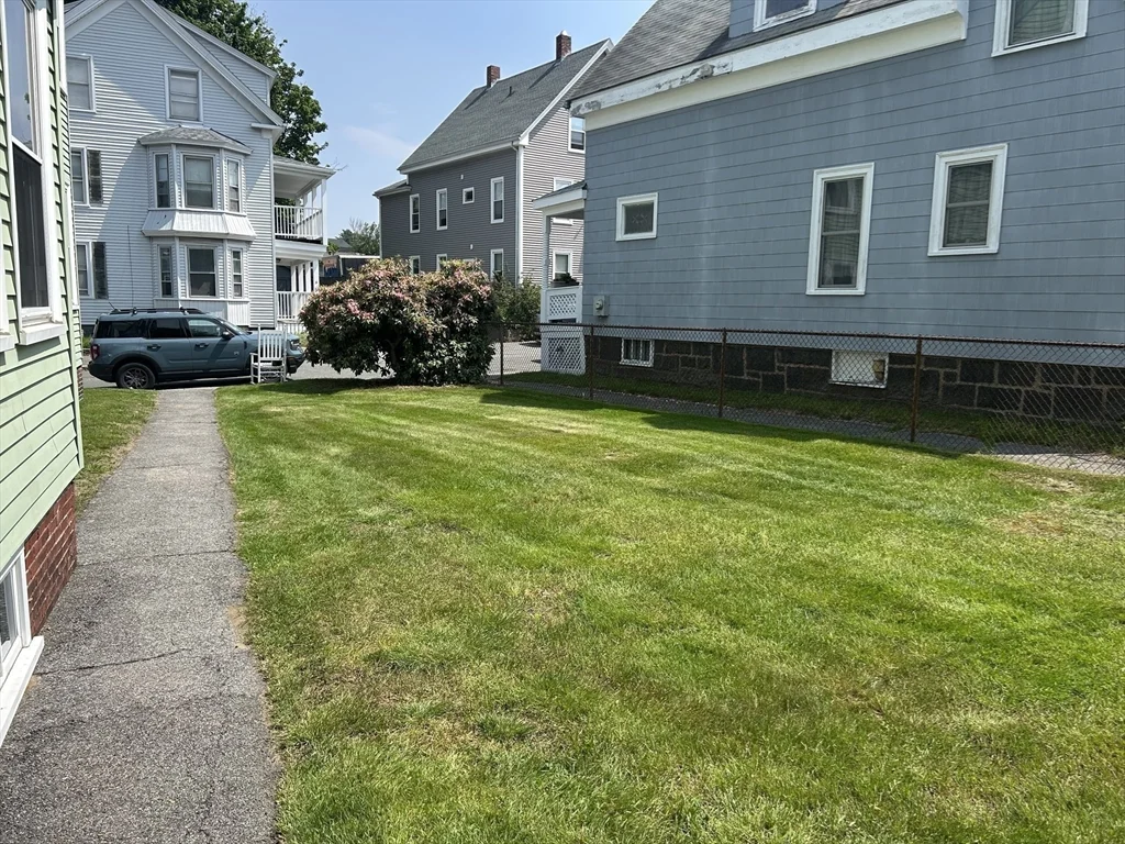 3 bed, 1 bath apartment for rent at 7 Judson St Unit 1, Beverly — photo 11 of 11