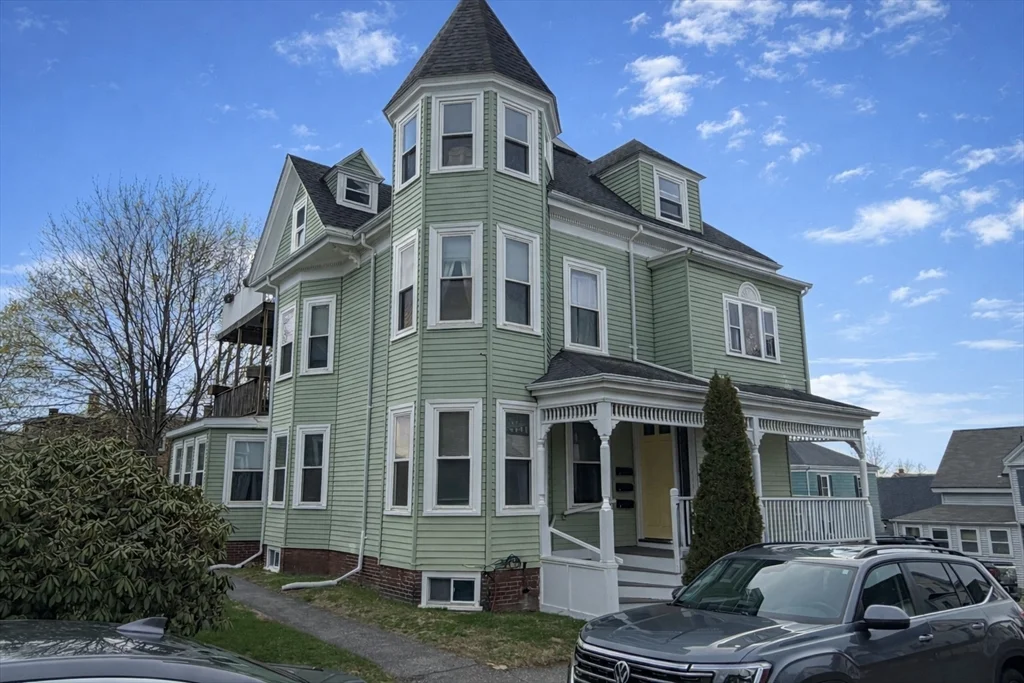 3 bed, 1 bath apartment for rent at 7 Judson St Unit 1, Beverly