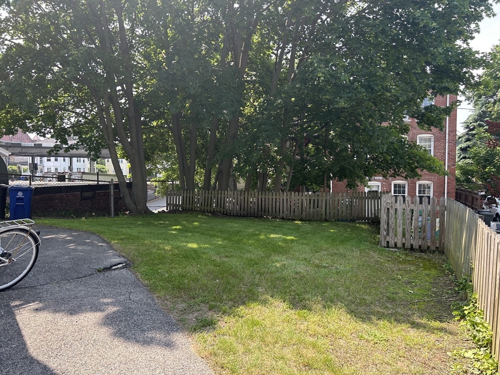 3 bed, 1 bath apartment for rent at 7 Judson Unit 3, Beverly — photo 9 of 10