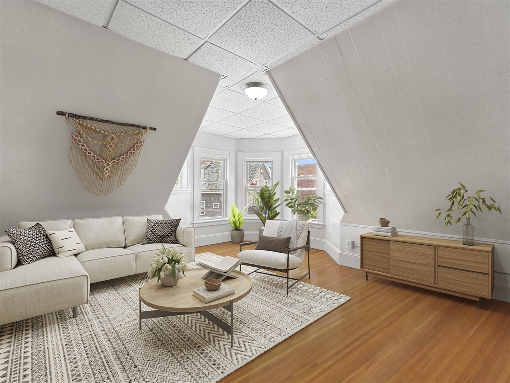 3 bed, 1 bath apartment for rent at 7 Judson Unit 3, Beverly — photo 3 of 10