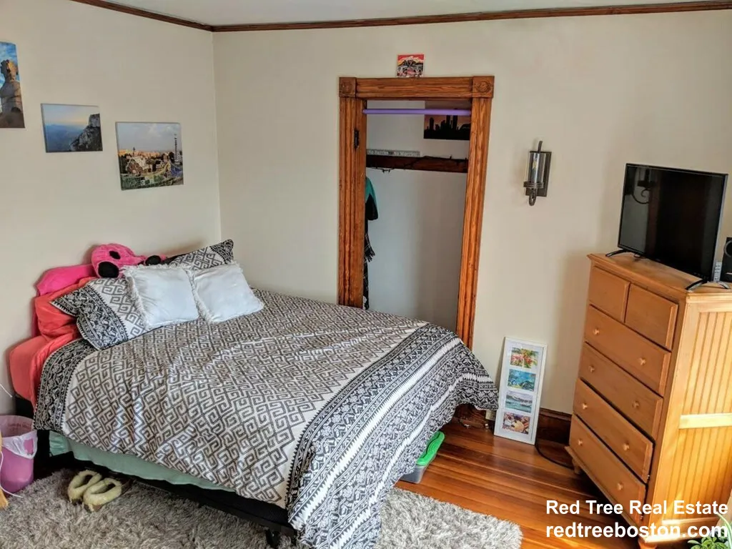 5 bed, 2 bath apartment for rent at 7 Justin Rd Unit 5BR, Brighton — photo 8 of 15