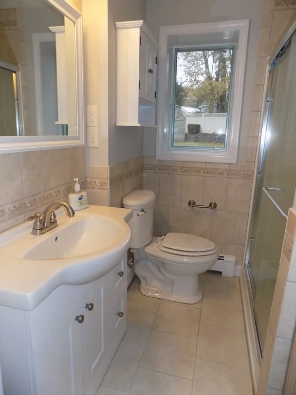 1 bed, 1 bath apartment for rent at 7 Kennedy Dr Unit B, Saugus — photo 6 of 13