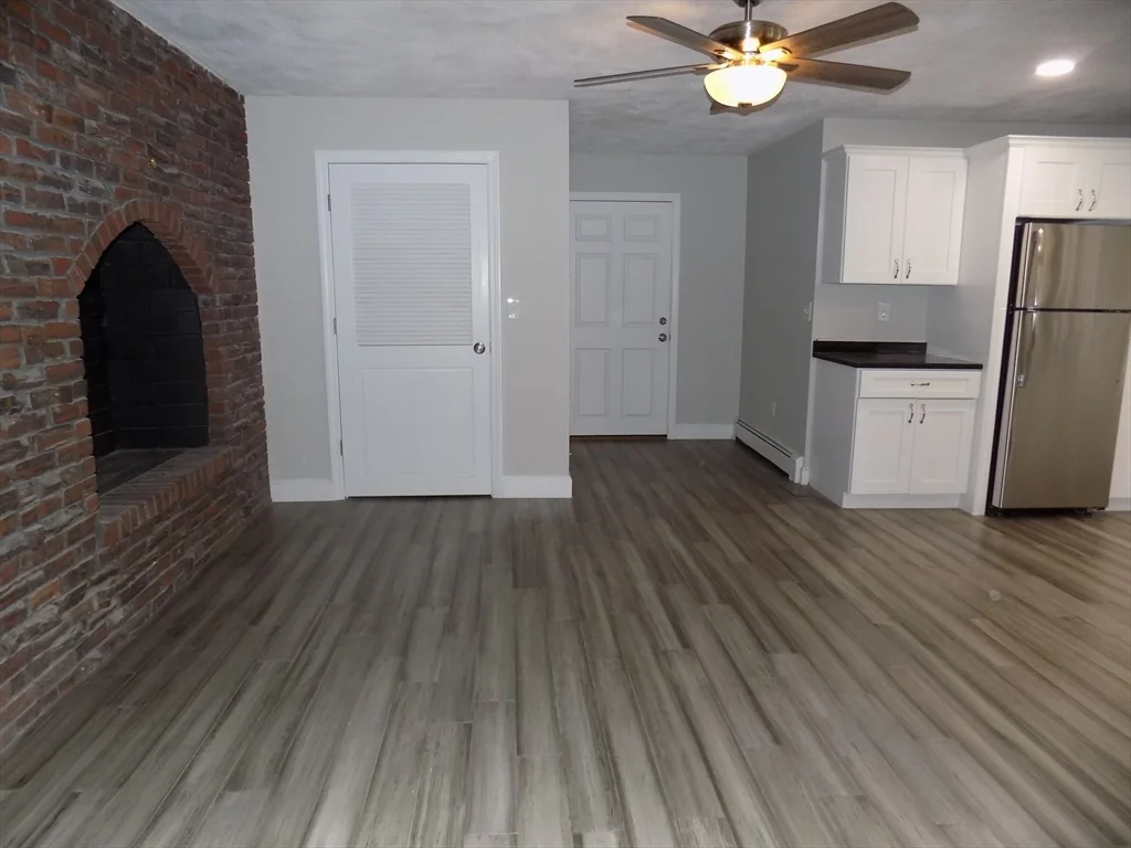 1 bed, 1 bath apartment for rent at 7 Kennedy Dr Unit B, Saugus — photo 7 of 13