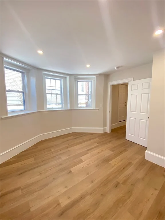 1 bed, 1 bath apartment for rent at 7 Kenney Unit A, Jamaica Plain — photo 4 of 8