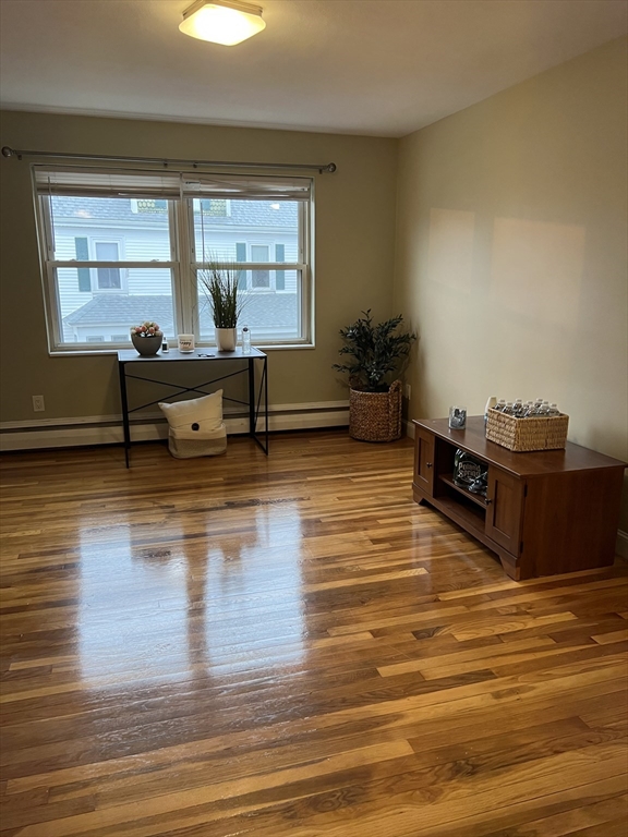 1 bed, 1 bath apartment for rent at 7 Kilby St Unit 8, Woburn — photo 2 of 4