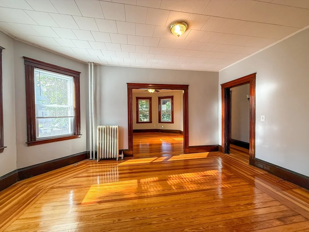 3 bed, 1 bath apartment for rent at 7 Lambert St Unit 7, Medford — photo 4 of 13