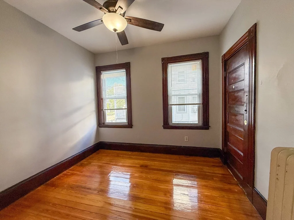 3 bed, 1 bath apartment for rent at 7 Lambert St Unit 7, Medford — photo 9 of 13