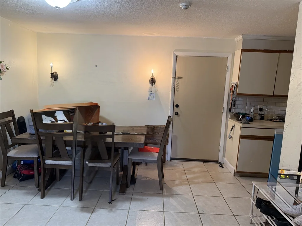2 bed, 1 bath apartment for rent at 7 Lancelot Ct Unit 8, Salem — photo 7 of 7