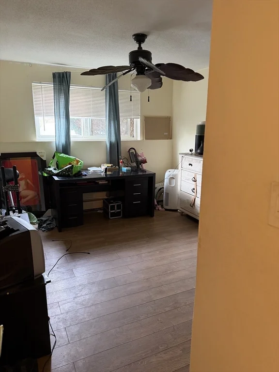 2 bed, 1 bath apartment for rent at 7 Lancelot Ct Unit 8, Salem — photo 5 of 7