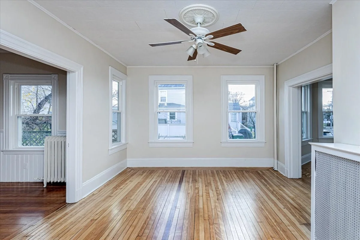 3 bed, 1 bath apartment for rent at 7 Lapham St Unit 7, Glenwood — photo 10 of 35
