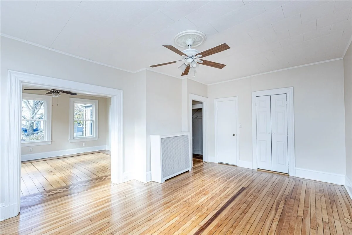 3 bed, 1 bath apartment for rent at 7 Lapham St Unit 7, Glenwood — photo 11 of 35