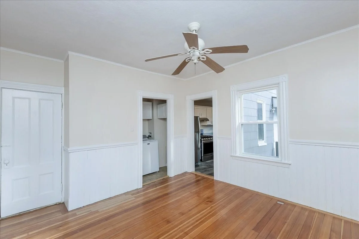 3 bed, 1 bath apartment for rent at 7 Lapham St Unit 7, Glenwood — photo 19 of 35