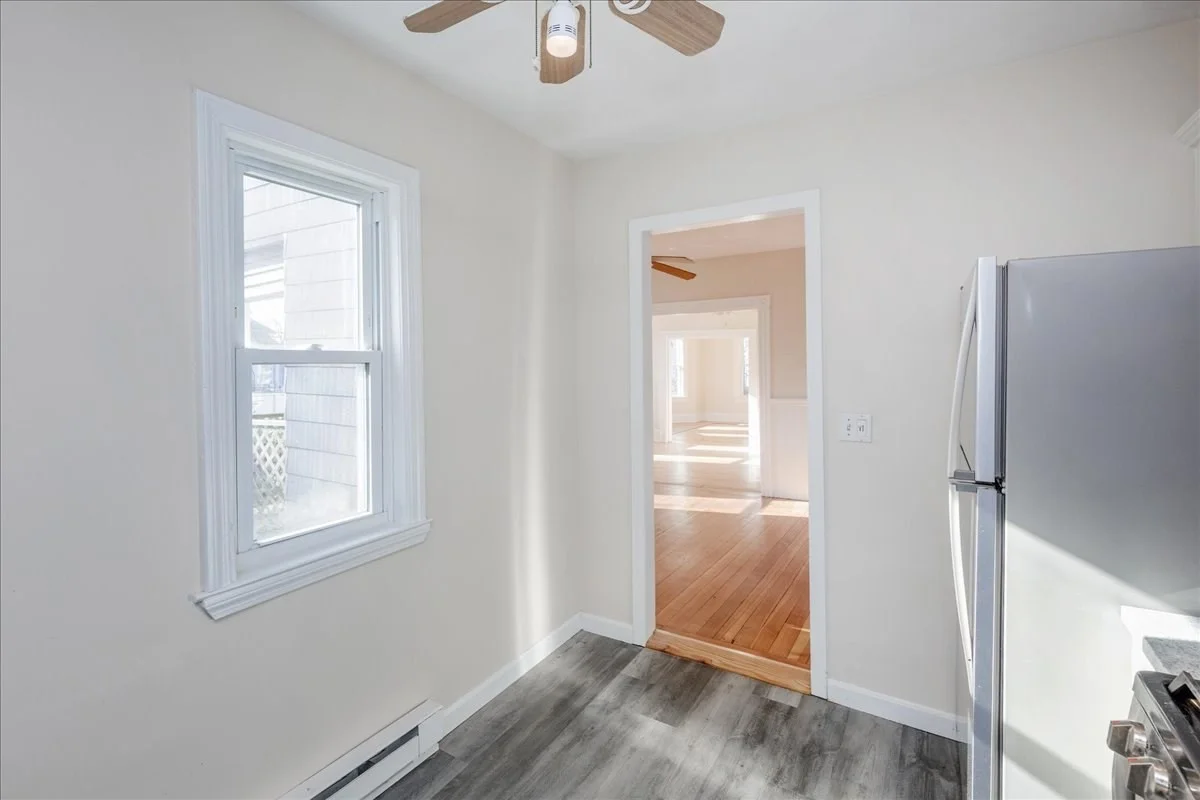 3 bed, 1 bath apartment for rent at 7 Lapham St Unit 7, Glenwood — photo 16 of 35