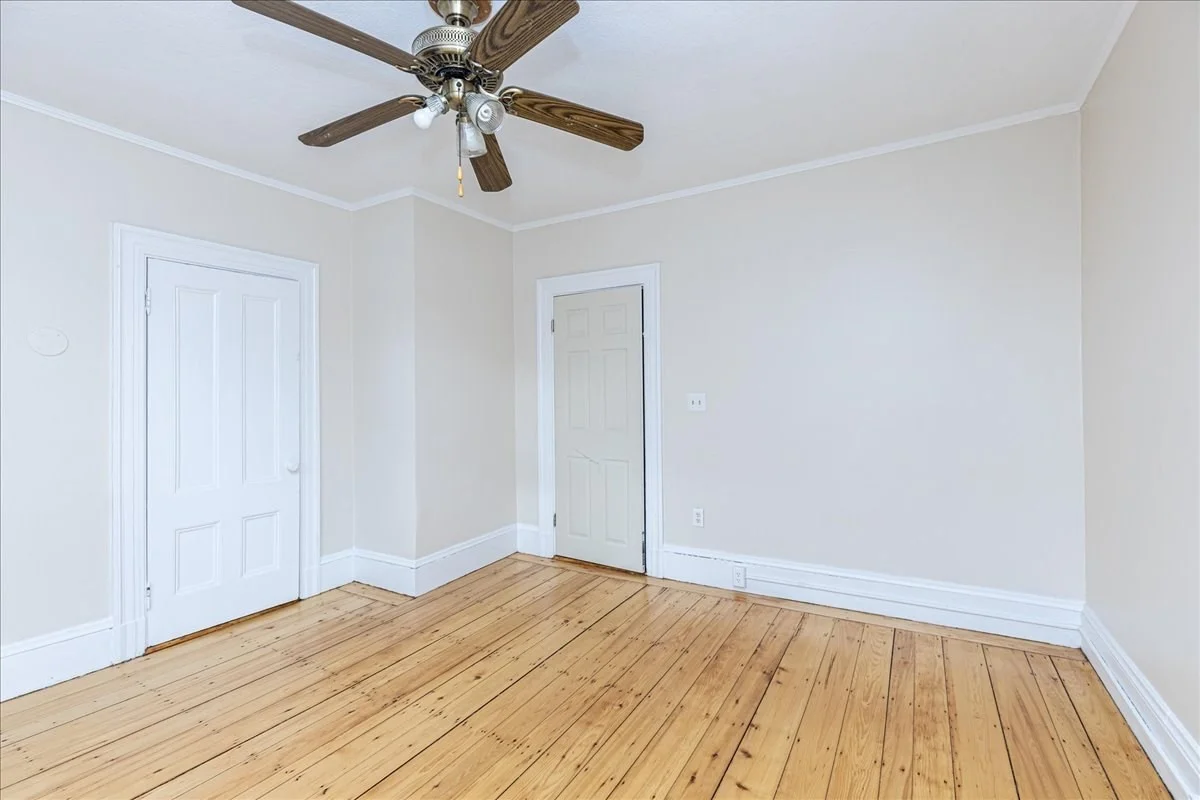 3 bed, 1 bath apartment for rent at 7 Lapham St Unit 7, Glenwood — photo 27 of 35