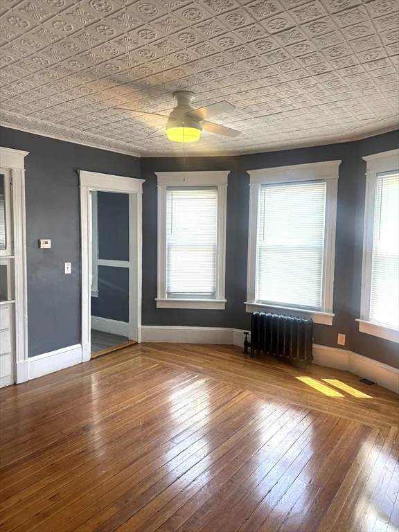 3 bed, 1 bath apartment for rent at 7 Ledyard Unit 7, East Springfield — photo 4 of 5