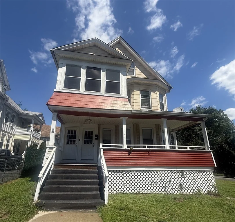 3 bed, 1 bath apartment for rent at 7 Ledyard Unit 7, East Springfield
