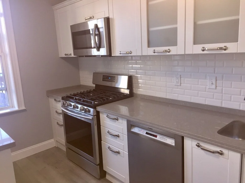 2 bed, 1 bath apartment for rent at 7 Leicester Unit 2, Brighton — photo 1 of 9