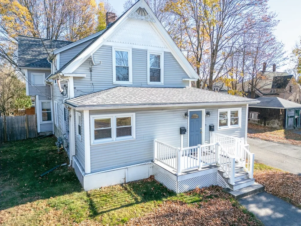 3 bed, 1 bath apartment for rent at 7 Leonard St Unit 2, Milford — photo 1 of 19