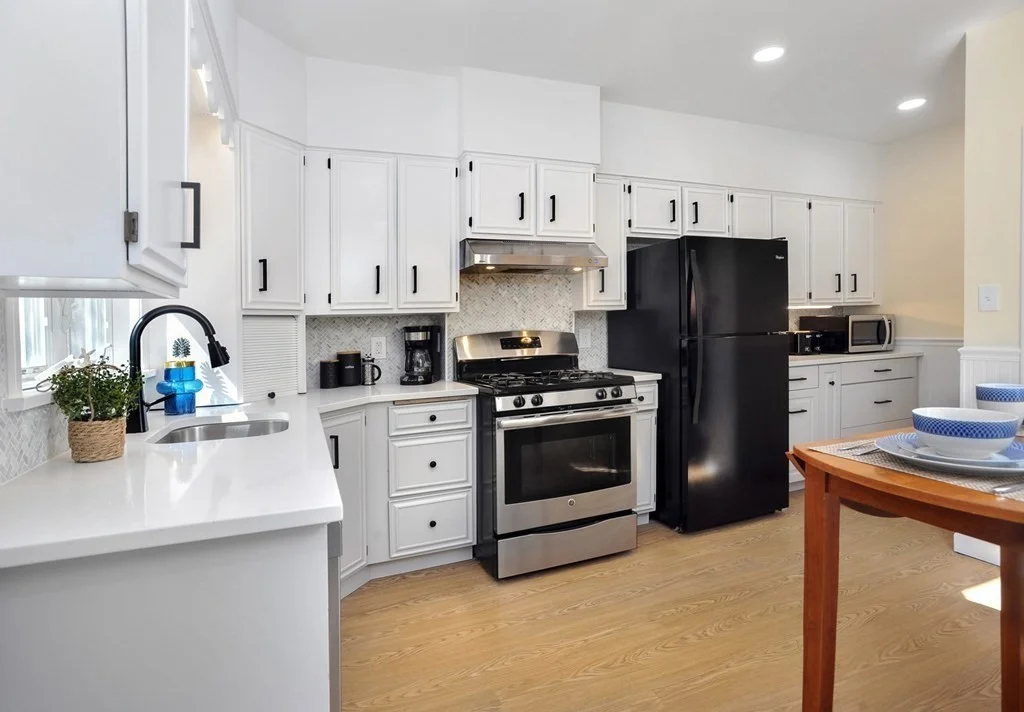 3 bed, 1 bath apartment for rent at 7 Lester Pl Unit 0, Jamaica Plain — photo 11 of 33