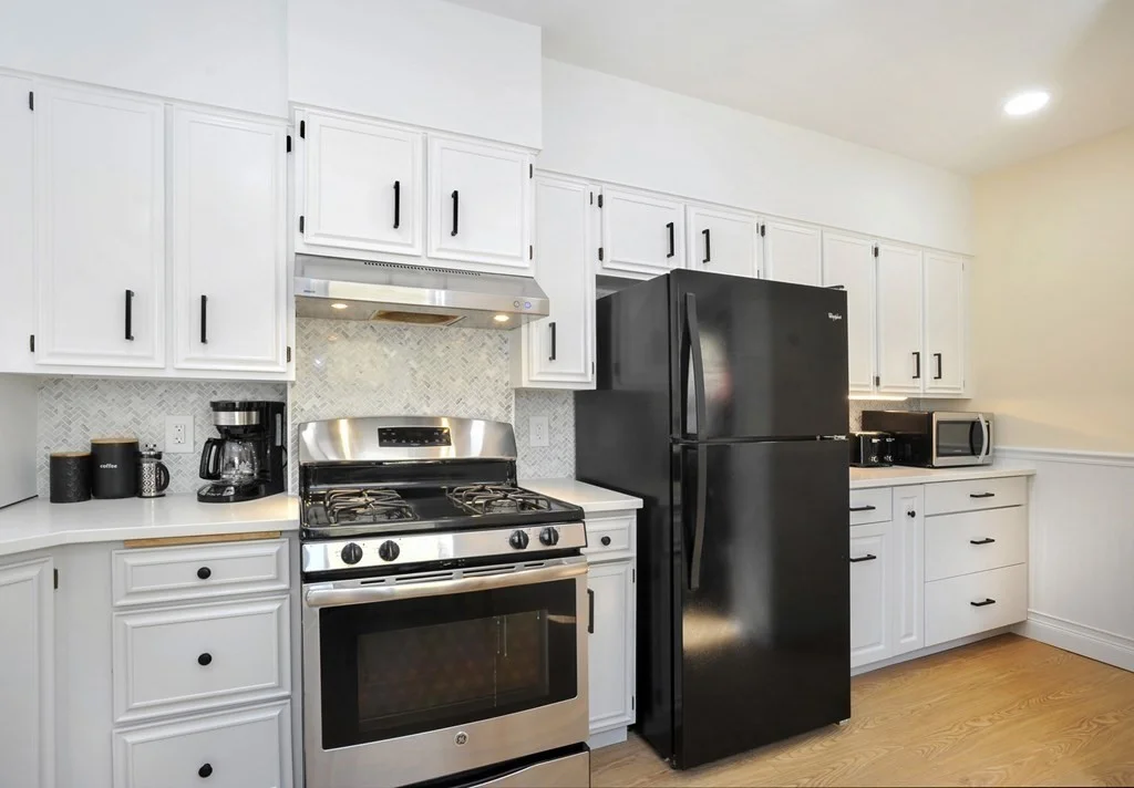 3 bed, 1 bath apartment for rent at 7 Lester Pl Unit 0, Jamaica Plain — photo 8 of 33