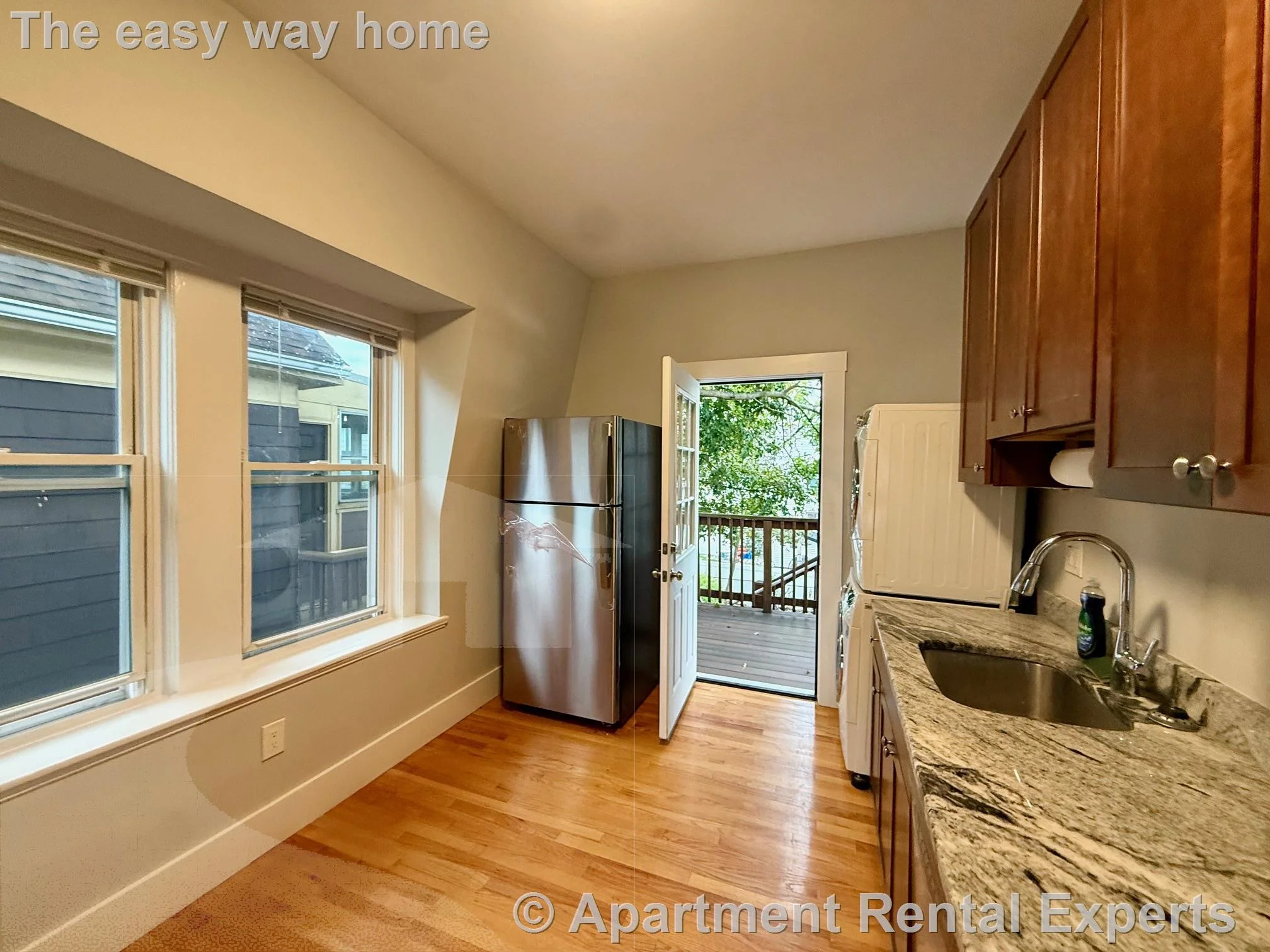 2 bed, 1 bath apartment for rent at 7 Leyden Ave Unit 2, Magoun Square — photo 2 of 12