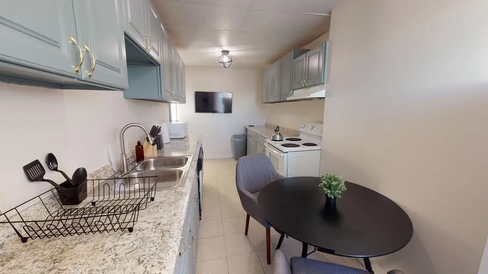 1 bed, 1 bath apartment for rent at 7 Linden St Unit 1C, Allston — photo 2 of 5