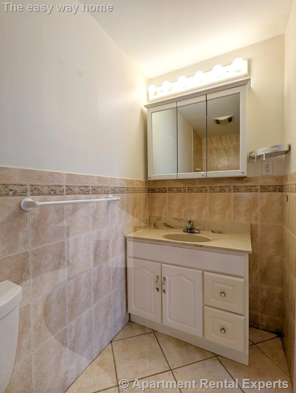 2 bed, 2 bath apartment for rent at 7 Locke St Unit 1, Davis Square — photo 7 of 14