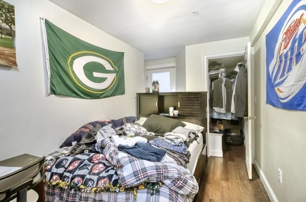 5 bed, 2 bath apartment for rent at 7 Loring St Unit 1, South Boston — photo 8 of 16