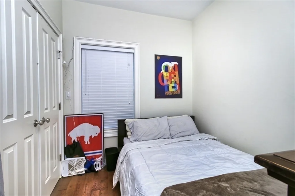 5 bed, 2 bath apartment for rent at 7 Loring St Unit 1, South Boston — photo 9 of 16