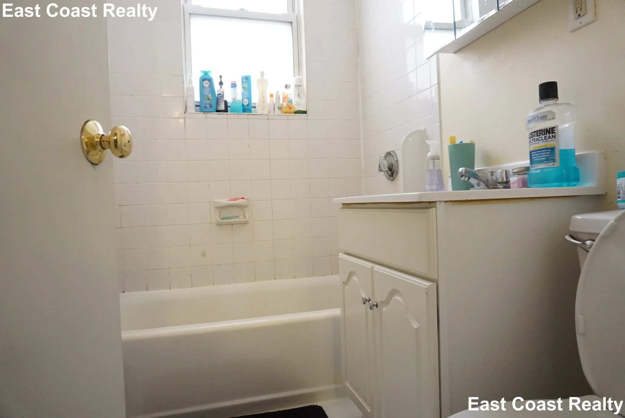 3 bed, 1 bath apartment for rent at 7 Lorraine Ter Unit 1, Brighton — photo 8 of 19