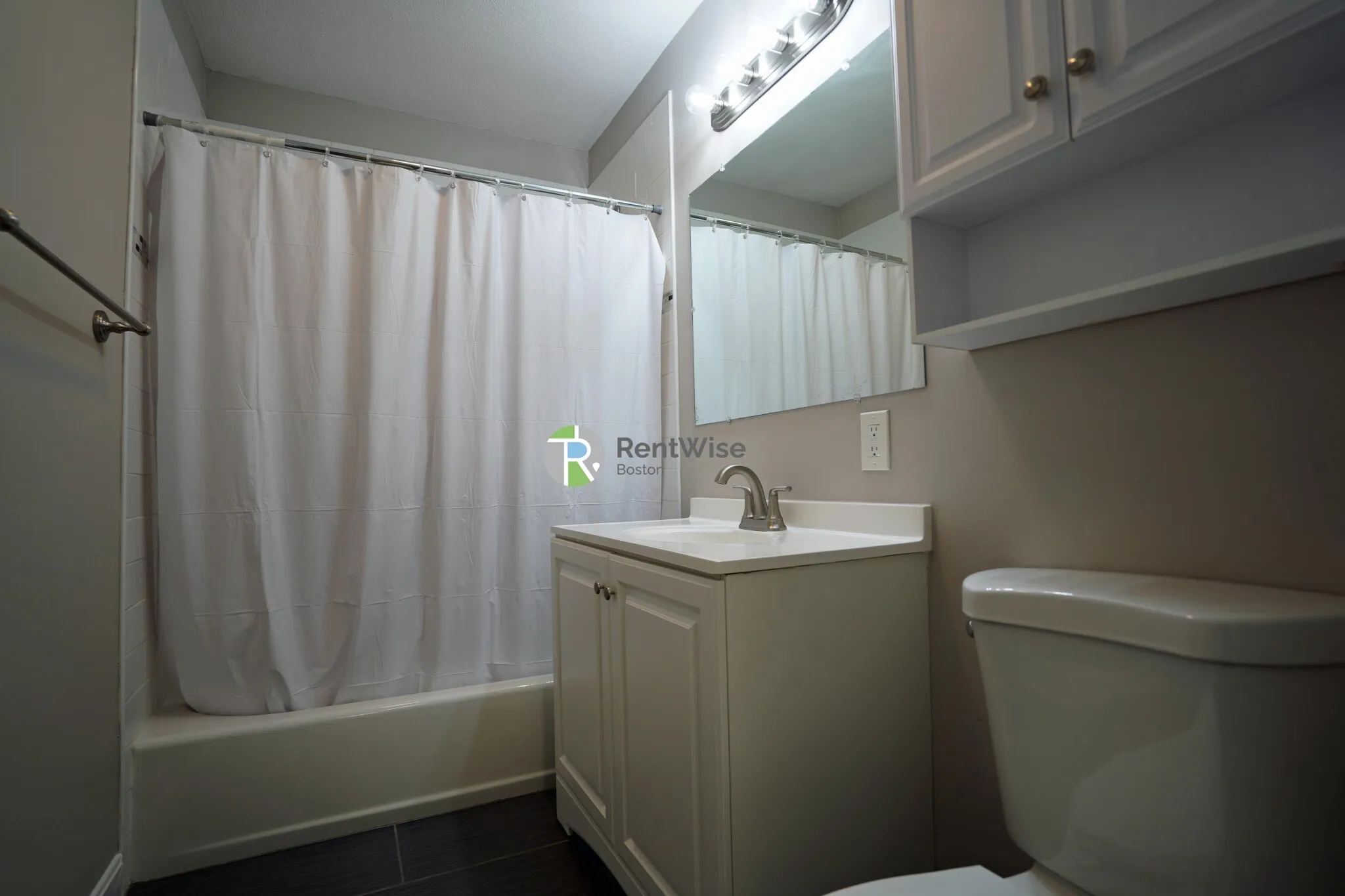 3 bed, 1 bath apartment for rent at 7 Lorraine Ter Unit 2, Brighton — photo 16 of 22